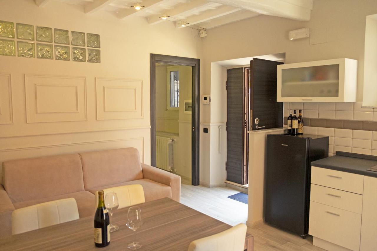 Casa Indipendente A Trastevere โรม ภายนอก รูปภาพ