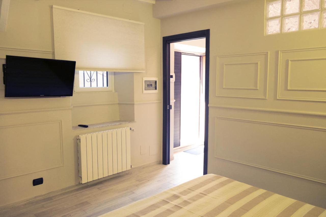 Casa Indipendente A Trastevere โรม ภายนอก รูปภาพ